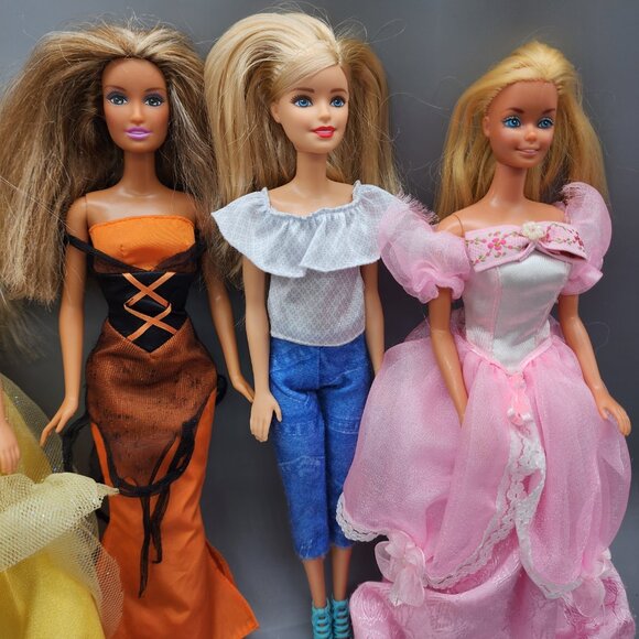 1990s Mattel Barbie Dolls Lot 4 Princess Dresses 1998-1999 Vintage Mixed - Picture 5 of 16